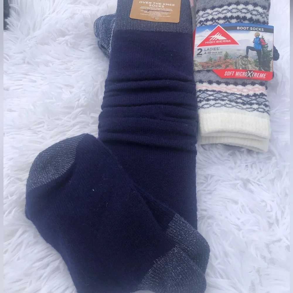 AE and High Sierra Woman’s Socks-3 pair NWT
